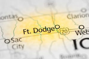 Aluguer de carros em Fort Dodge, IA, Estados Unidos
