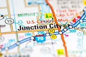 Aluguer de carros em Junction City, KS, Estados Unidos

