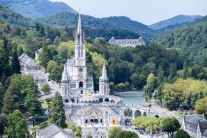 Aluguer de carros em Lourdes, França
