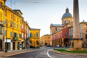 Aluguer de carros em Reggio Emilia, Itália